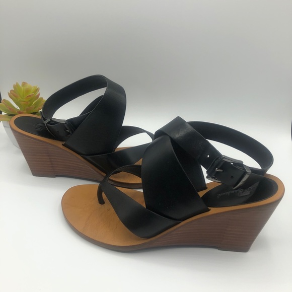 7 For All Mankind Strappy Wedge Sandals - Picture 6 of 10